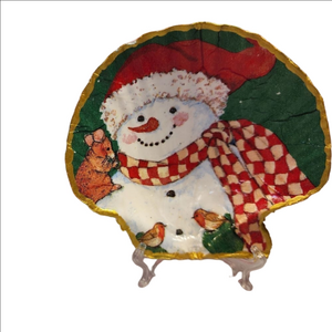 DECOUPAGE SCALLOPED FAN SHELL 